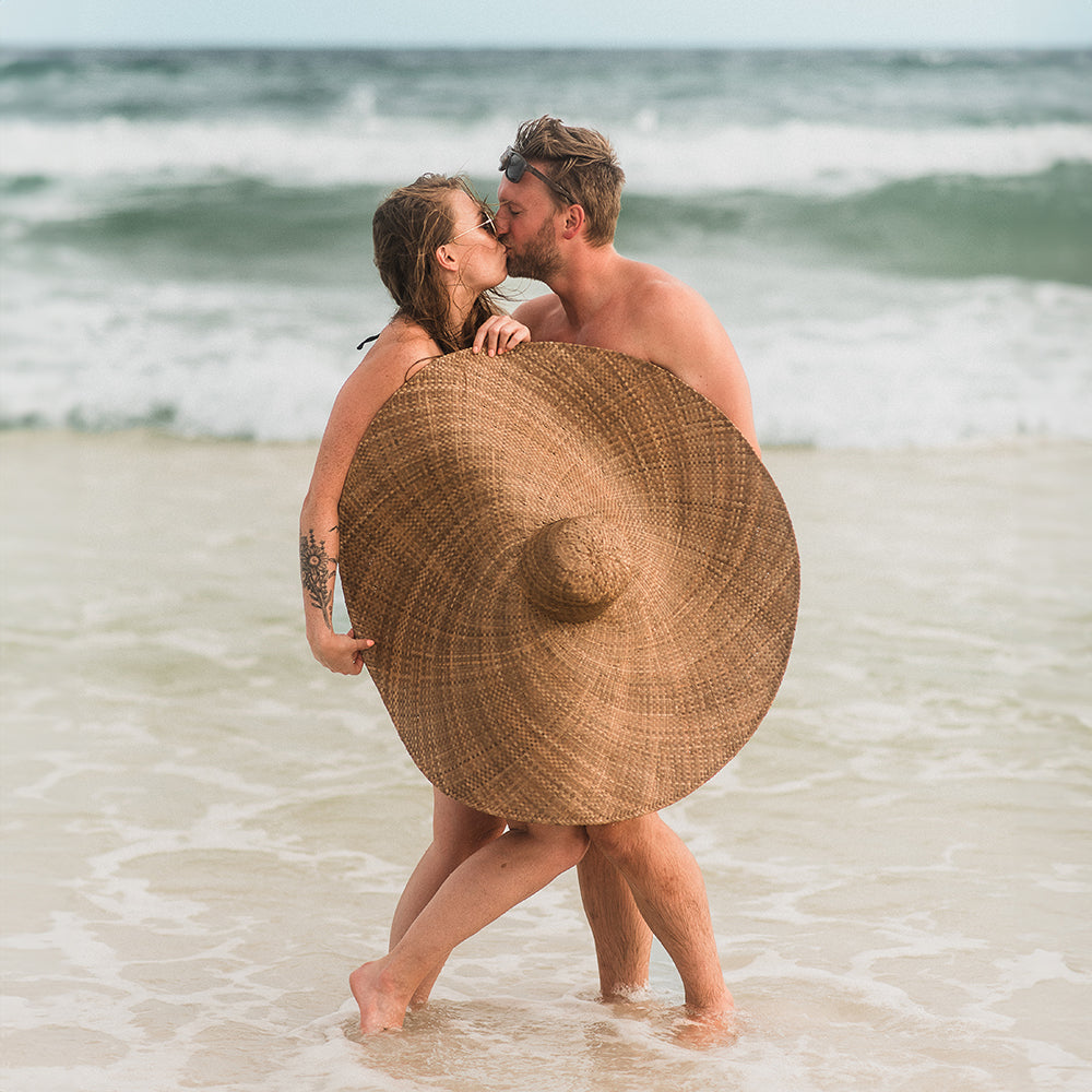 85CM Negril Oversized Beach Hat - Chocolate – JODI MELISSA